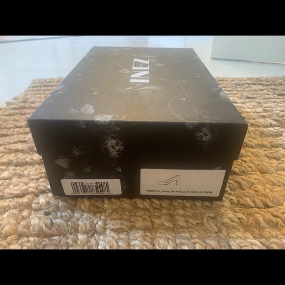 Gorgeous Inez “Alta” 3.5” heels. Practically new. Original packaging. - Picture 3 of 6